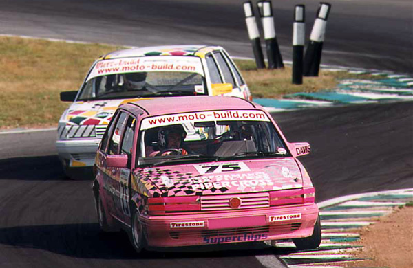 Darryl Davis leading one of many races in the Moto-build Maestro